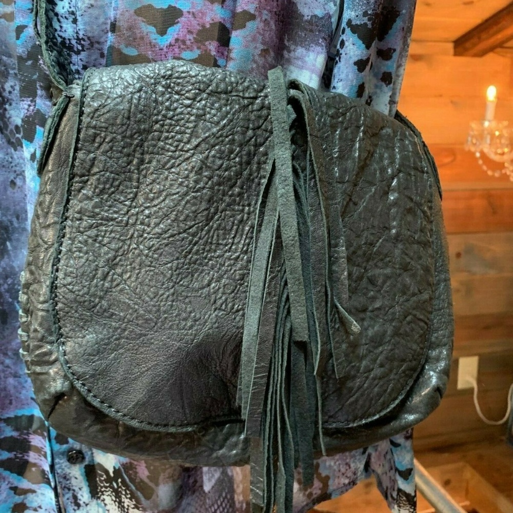 Muxo Black Fringed Crinkle Leather Cross Body Bag